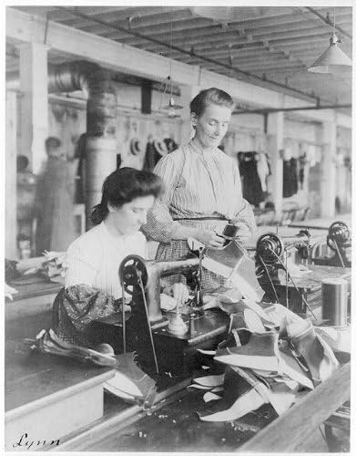 HistoricalFindings Foto: fabrici de încălțăminte, femeie care operează mașină de cusut, angajare, Lynn, Massachusetts, 1895